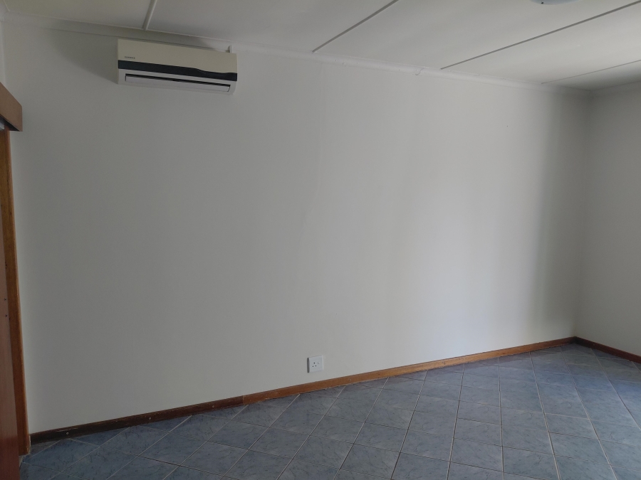 4 Bedroom Property for Sale in Bothasrus Eastern Cape